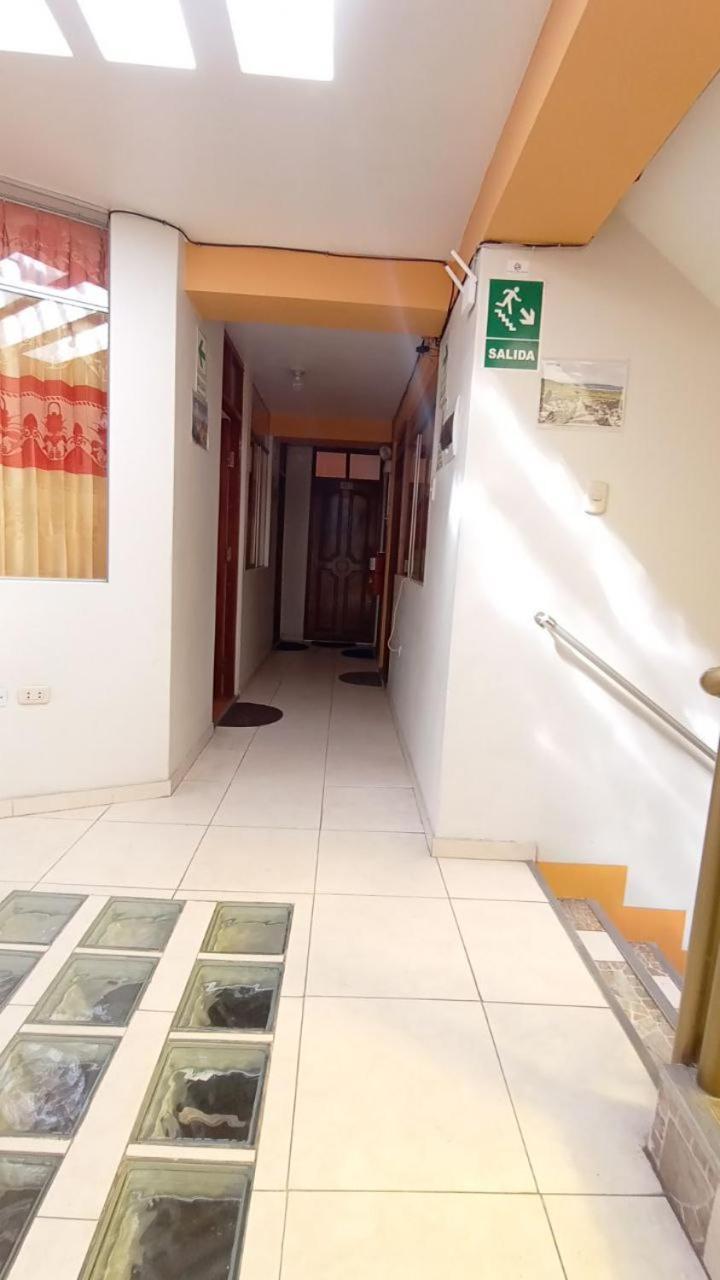 Hostal Acuarius 普诺 外观 照片