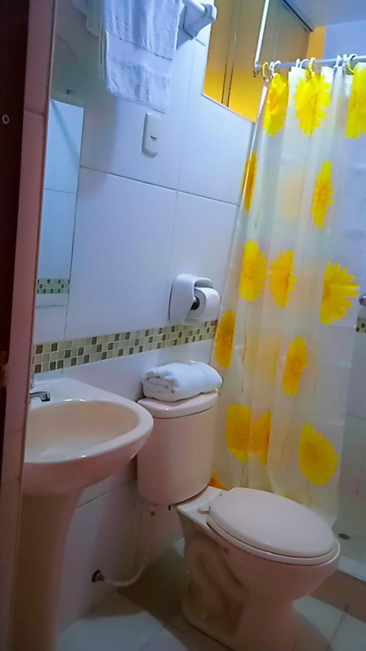 Hostal Acuarius 普诺 外观 照片
