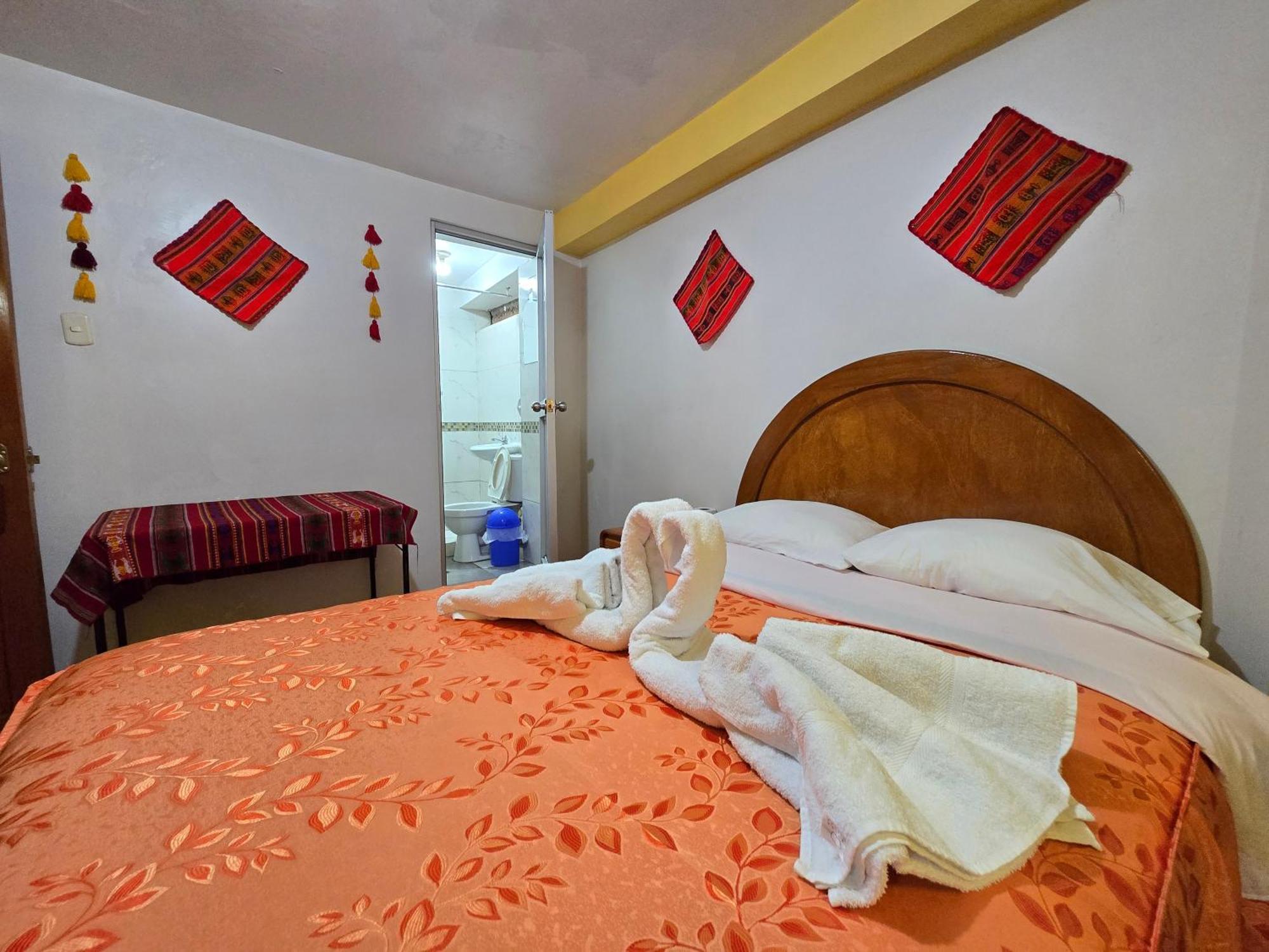 Hostal Acuarius 普诺 外观 照片
