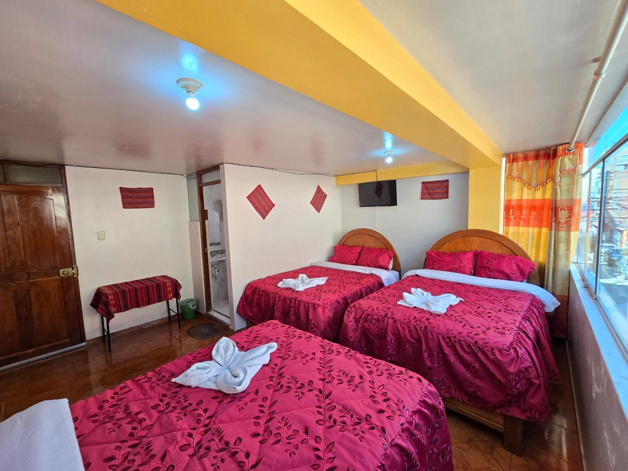 Hostal Acuarius 普诺 外观 照片