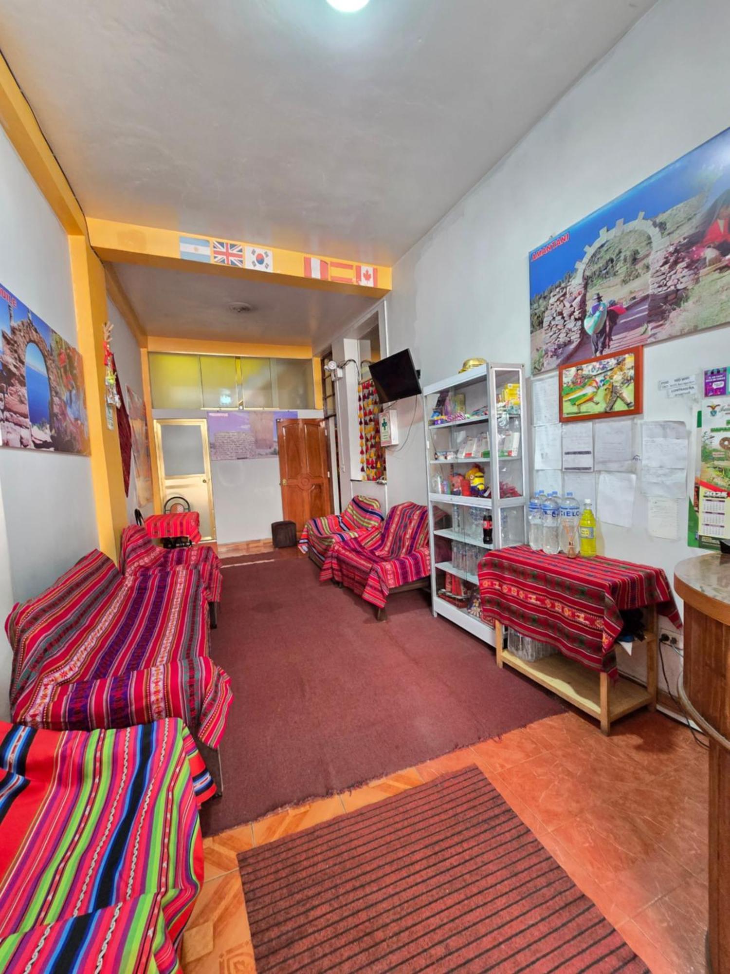 Hostal Acuarius 普诺 外观 照片